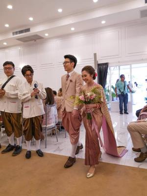 ชุดไทยเจ้าสาว ชุดไทยจักรพรรดิ์ เช่าที่แบมบี้ เวดดิ้ง ห้วยขวาง